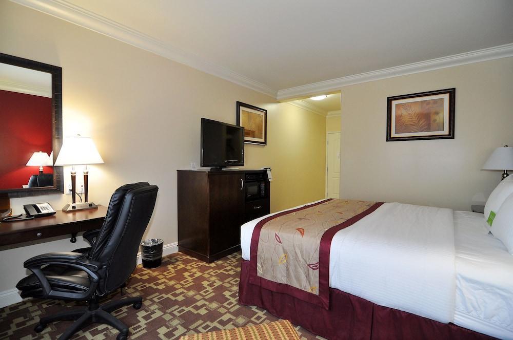 La Quinta By Wyndham Moreno Valley Bagian luar foto