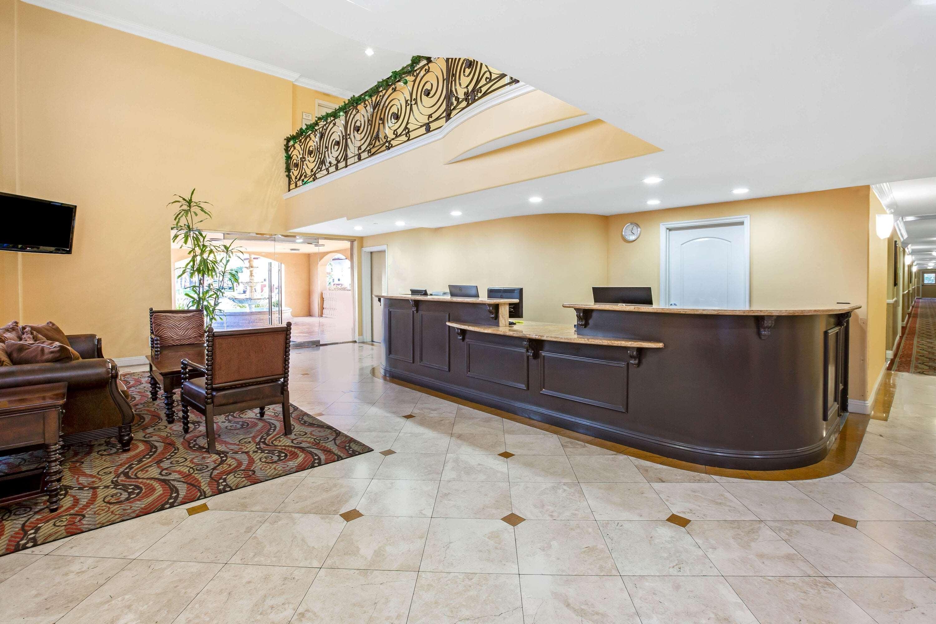 La Quinta By Wyndham Moreno Valley Bagian luar foto